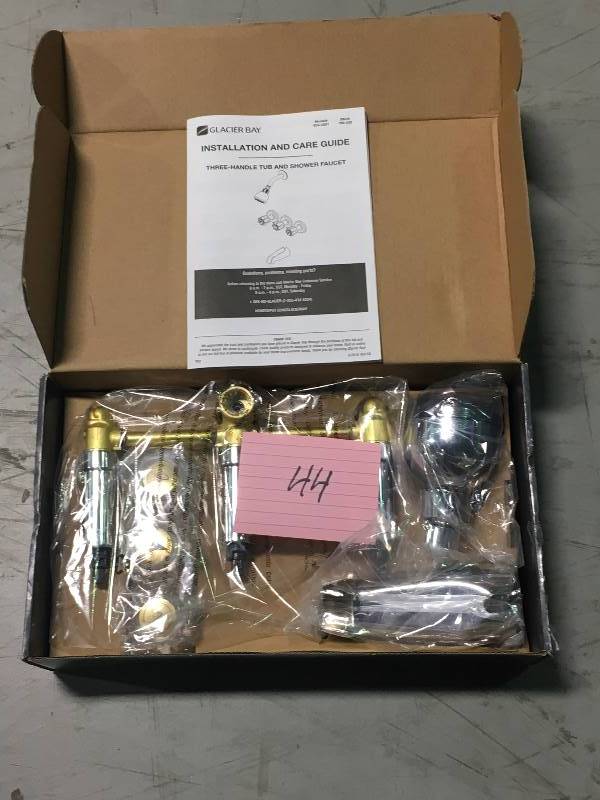 lot 44 image: Glacier Bay 769 032 Aragon 3-handle 1-spray Tub and Shower Faucet in Chrome not used