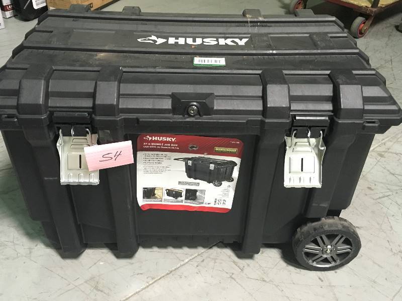 lot 54 image: Husky 37 In. Mobile Job Tool Box 896 569 - locked - not used