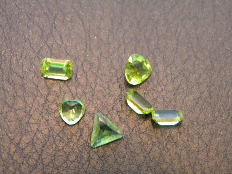 Peridot Gemstones