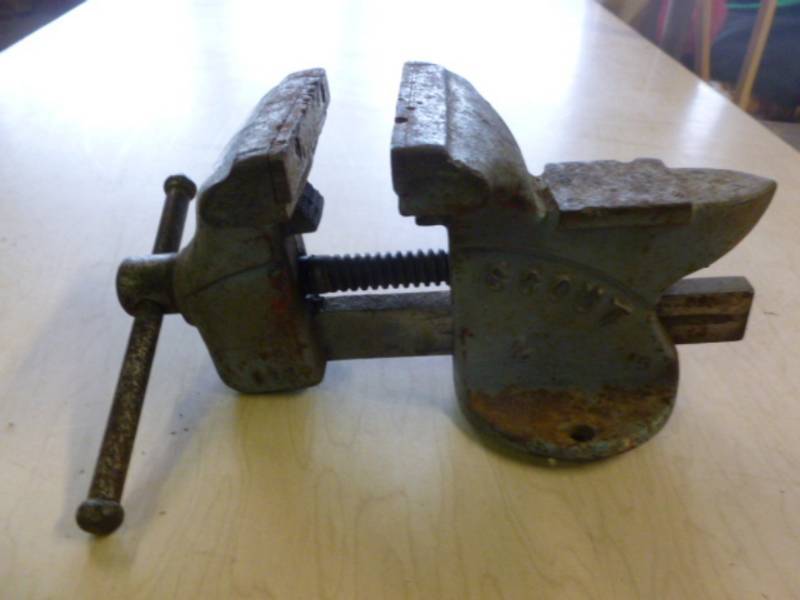 Bench Vise
