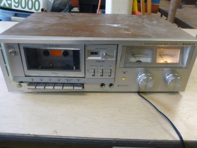 Vintage Sanyo Cassette Deck