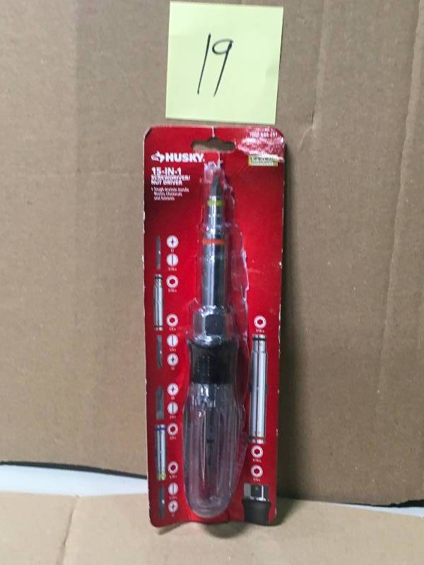 lot 19 image: Husky 15-in-1 ScrewdriverNut Driver
