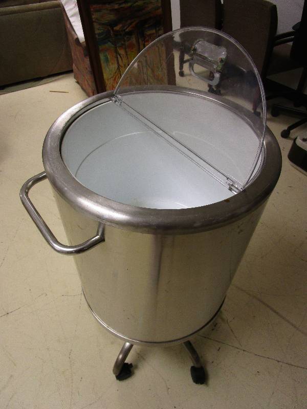 SS TAILGATINGDECK STYLE COOLER