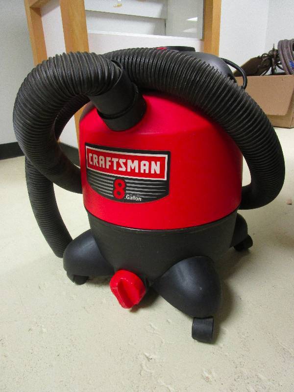 CRAFTSMAN WET  DRY VAC