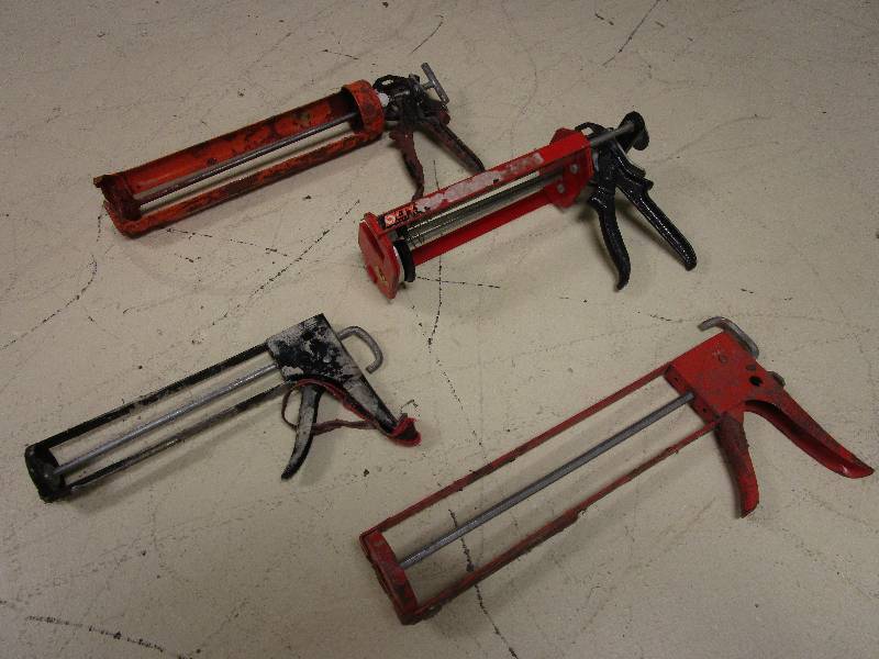 SPECIALTY CAULKING GUNS