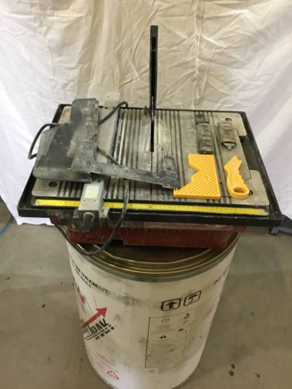 lot 16 image: 7 inch wet tile saw  flor craft