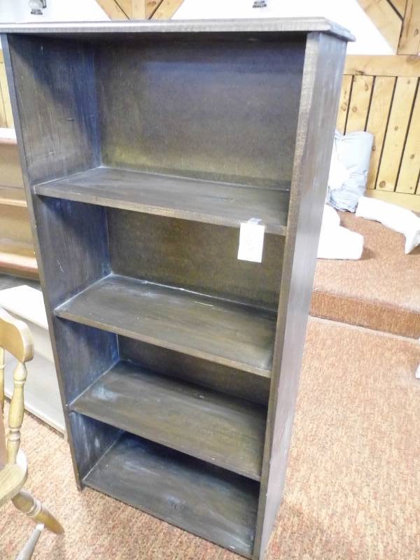 lot 6 image: Bookcase