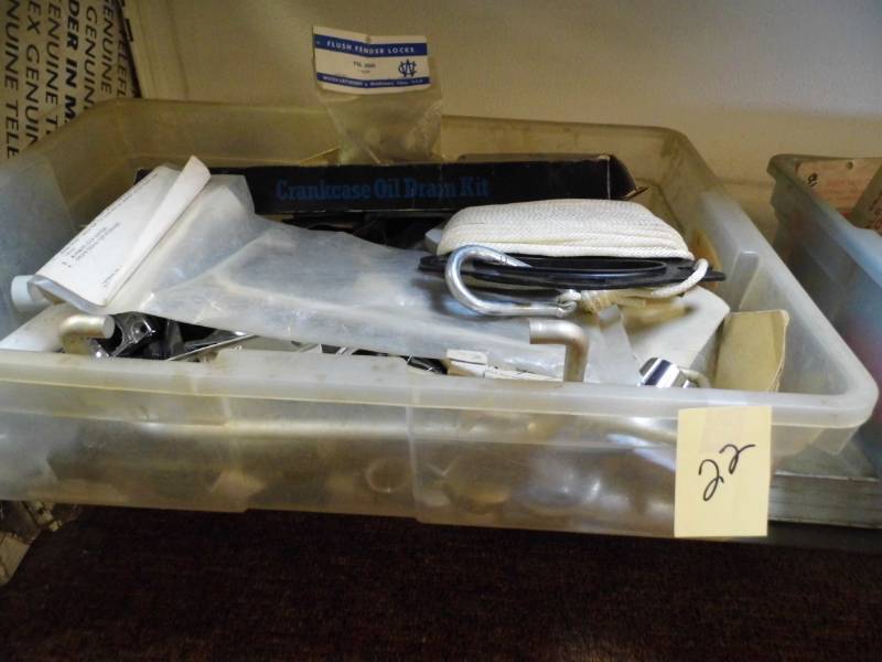 lot 22 image: Boat  Dock Parts
