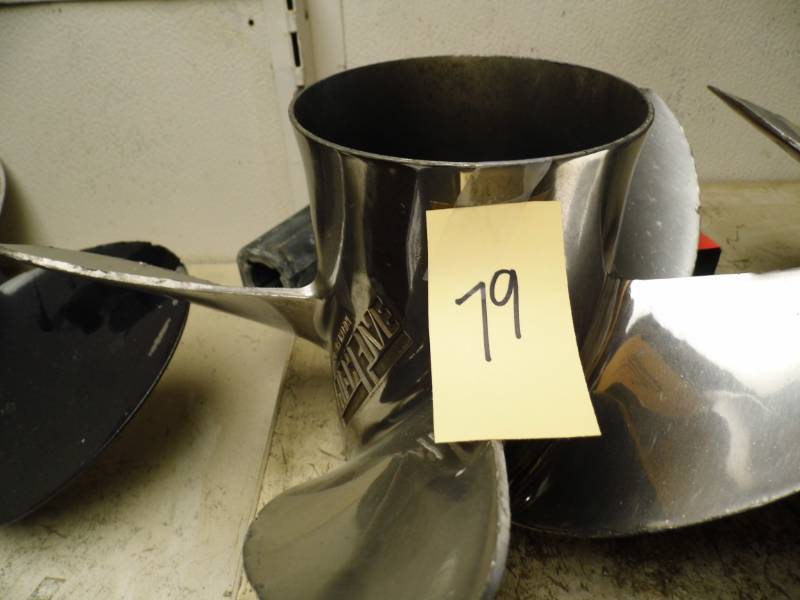 lot 79 image: Mercury High 5 23 Pitch Prop