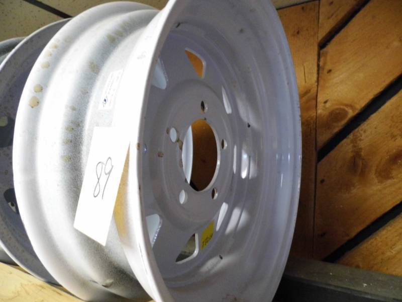 lot 89 image: 5 Hole Spoke Rim