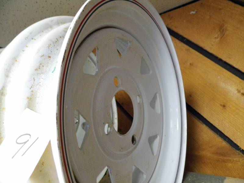 lot 91 image: 4 Hole Spoke Rim