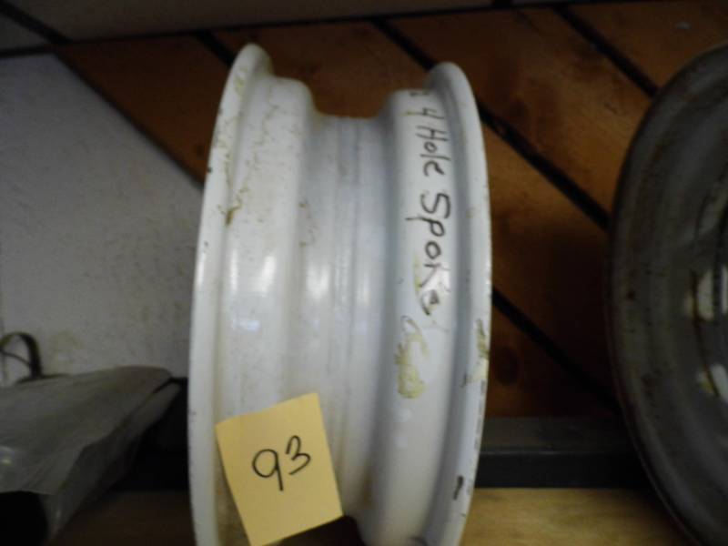 lot 93 image: 4 Hole Spoke Rim