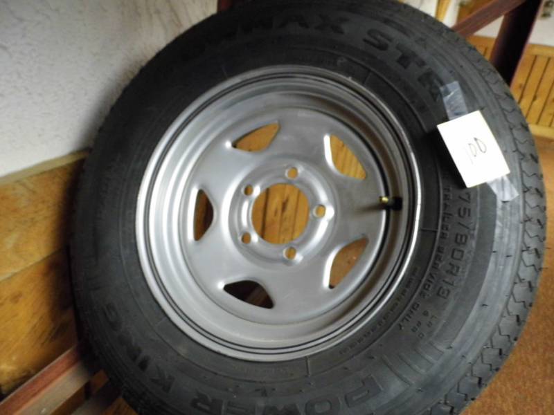 lot 100 image: Tire
