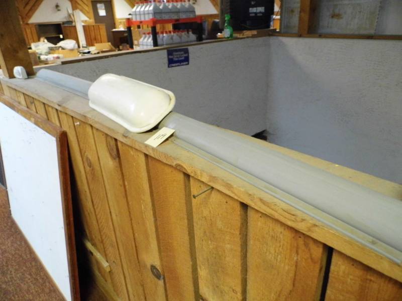lot 119 image: Dock Bumpers