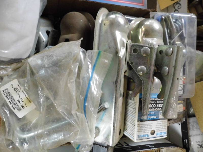 lot 127 image: Couple Repair Kit - Trailer Coupler