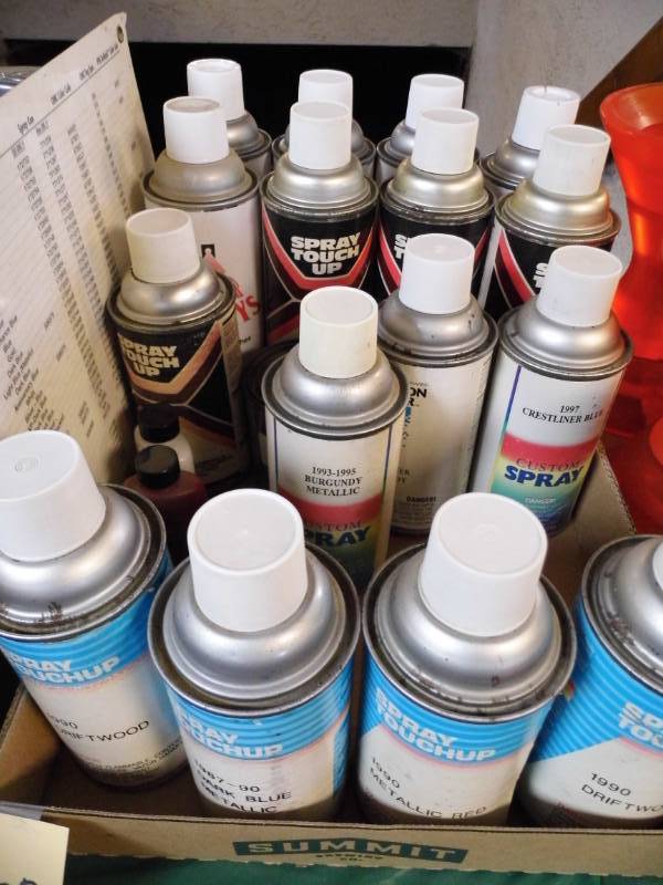 lot 170 image: Spray Touch Up Paint