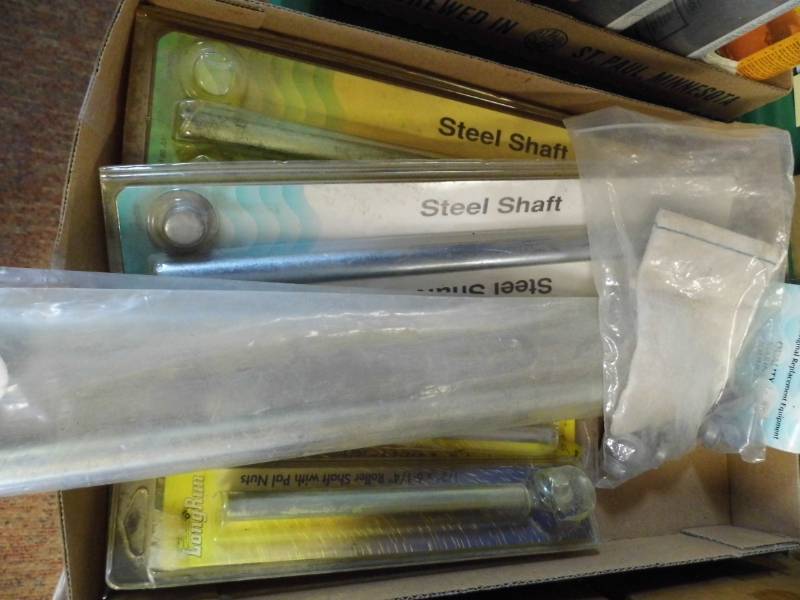 lot 175 image: Roller Shafts - caps