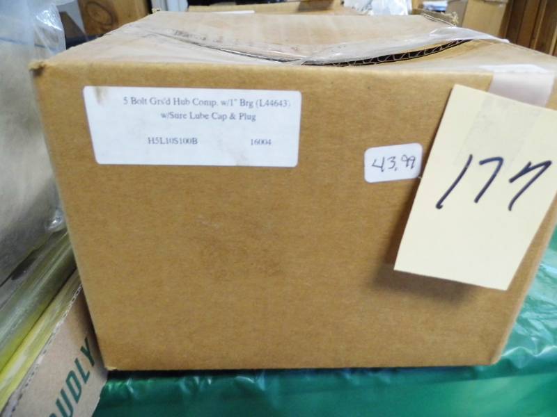 lot 177 image: 5 Hole Greased Hub