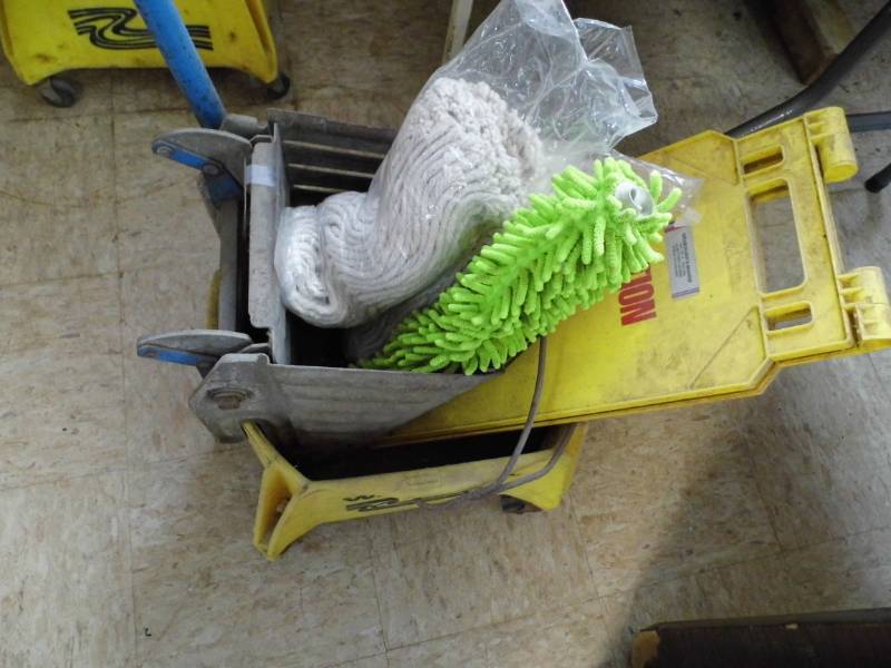 lot 216 image: Mop Bucket