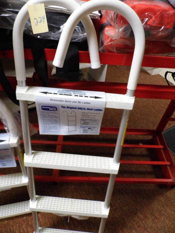 lot 224 image: Removable Swim Ladder