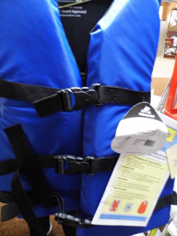 lot 228 image: Onyx Life Jacket