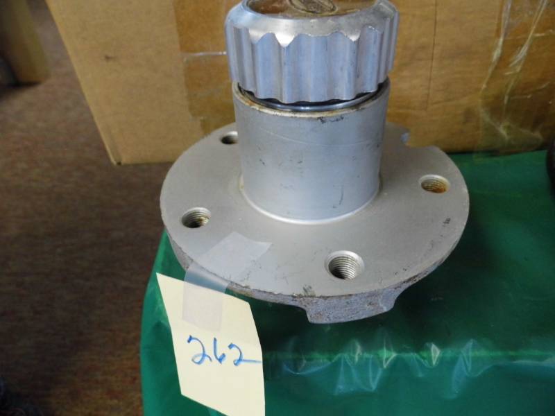 lot 262 image: Liquid Lube Hub