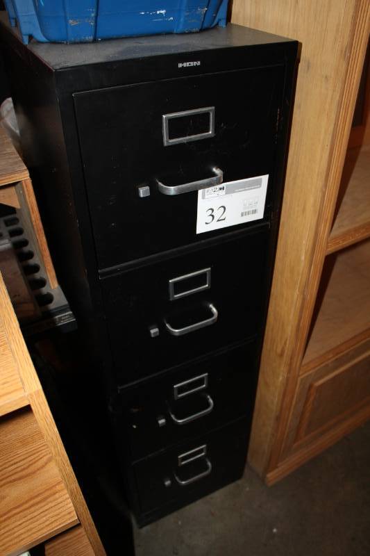 lot 32 image: Hon 4-Drawer Metal File Cabinet