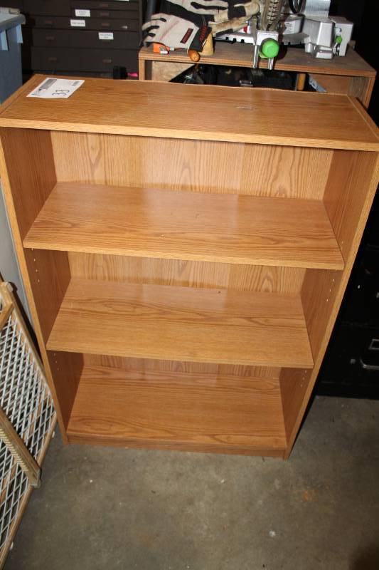 lot 33 image: 4-Shelf Wood Bookshelf