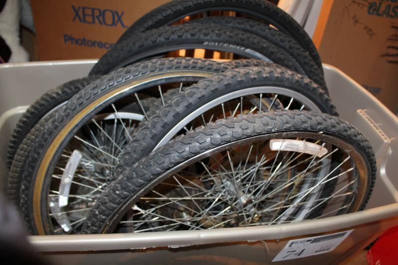 lot 74 image: Bicycle Tires w Rims