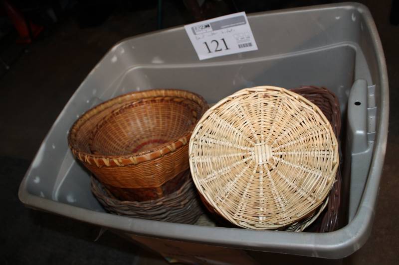 lot 121 image: Wicker Baskets