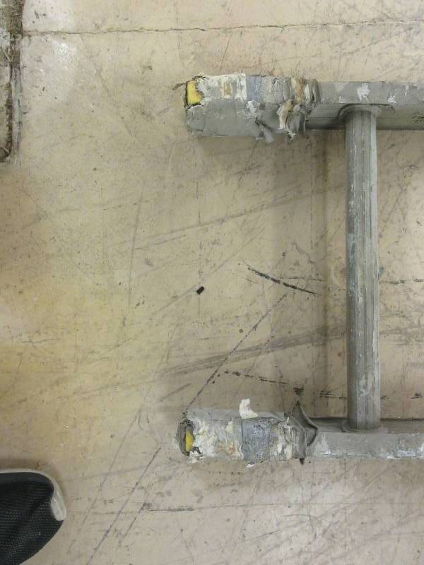 SINGLE LADDER