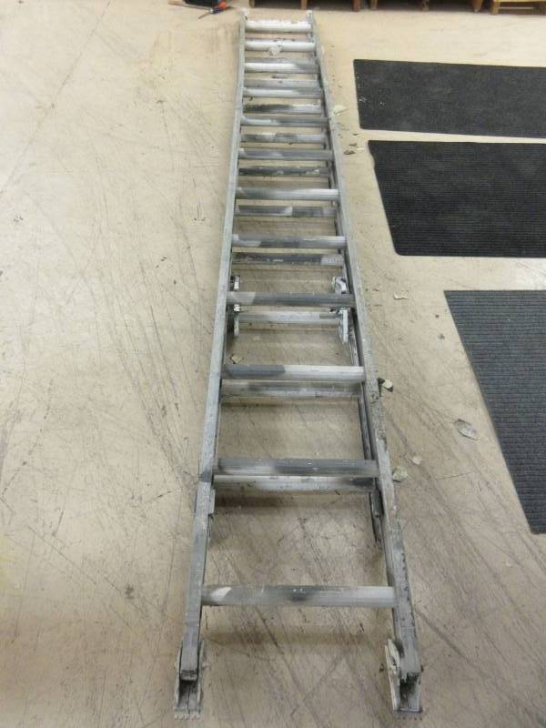 WERNER EXTENSION LADDER