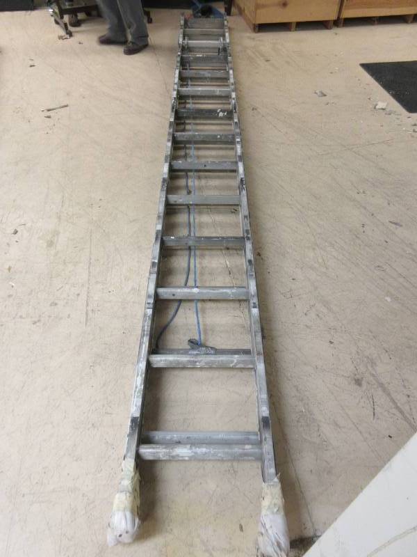 EXTENSION LADDER