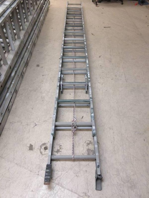 EXTENSION LADDER
