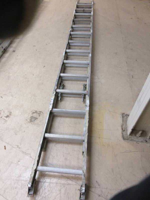 EXTENSION LADDER