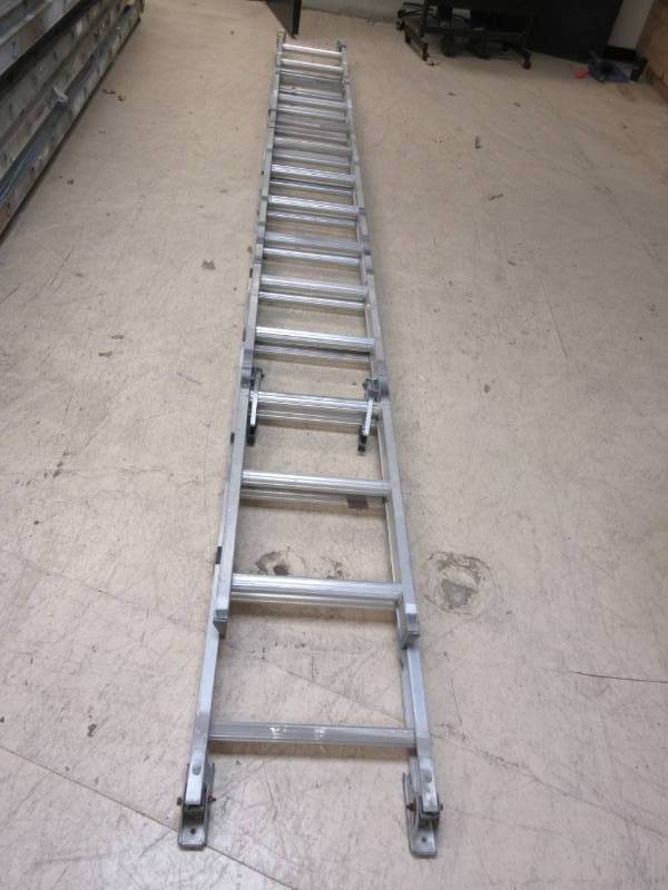 WERNER EXTENSION LADDER