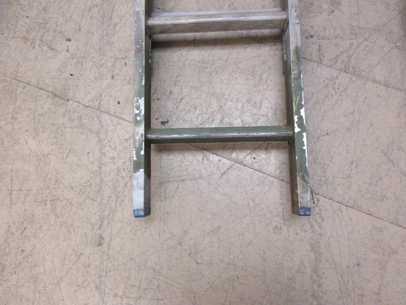 EXTENSION LADDER