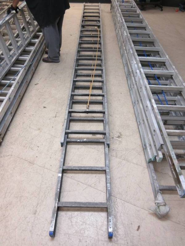 EXTENSION LADDER