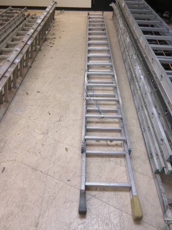 WERNER EXTENSION LADDER