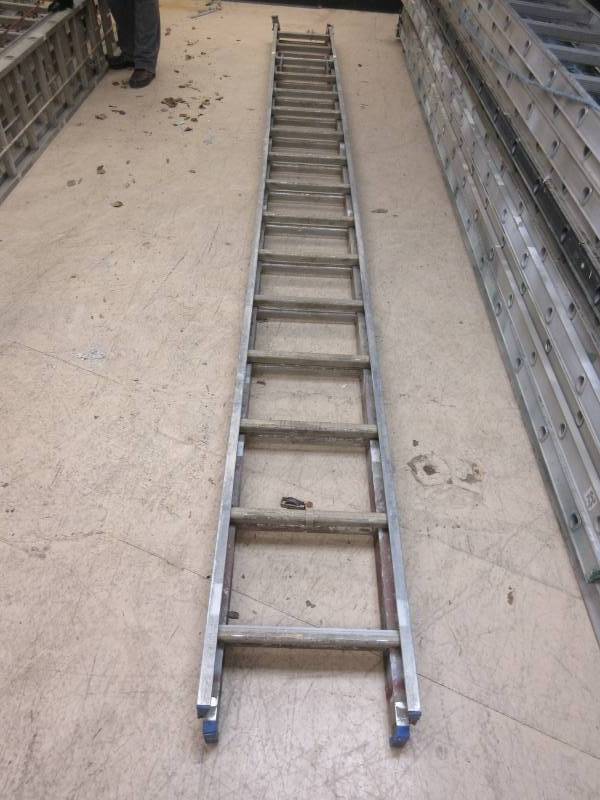 WERNER EXTENSION LADDER