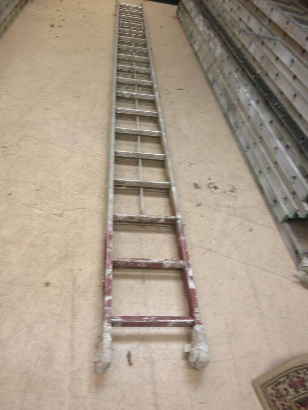 WERNER EXTENSION LADDER