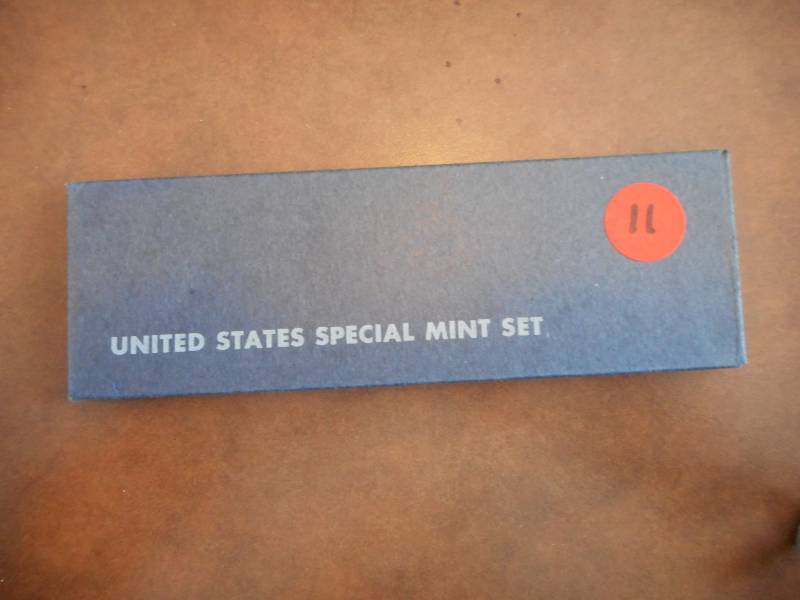 lot 11 image: Coins