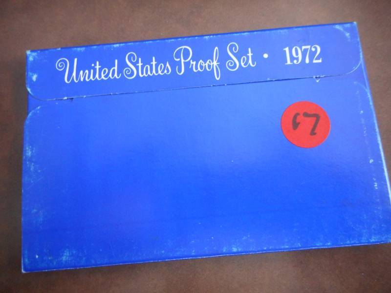 lot 17 image: Coins