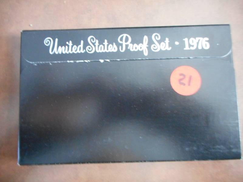 lot 21 image: Coins