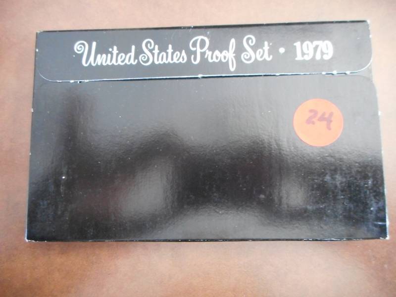 lot 24 image: Coins