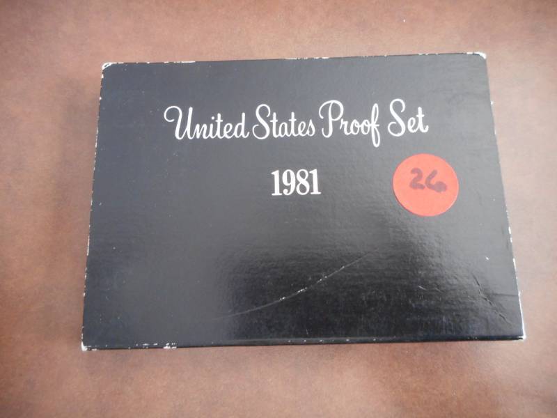 lot 26 image: Coins