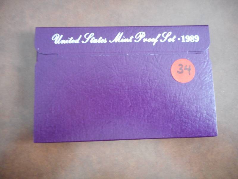 lot 34 image: Coins