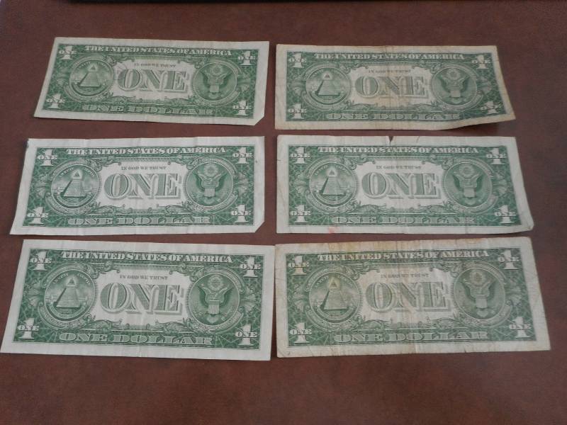 lot 114 image: Currency