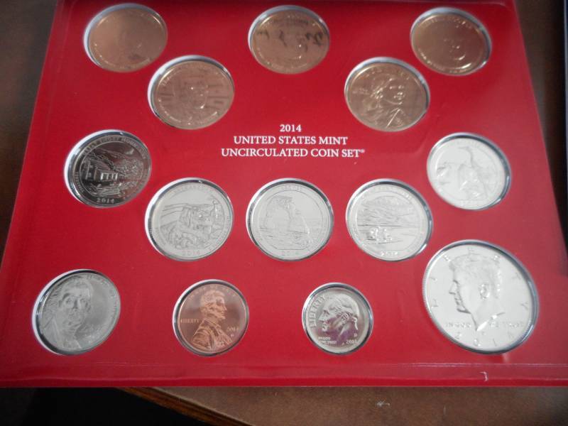 lot 100 image: Coins