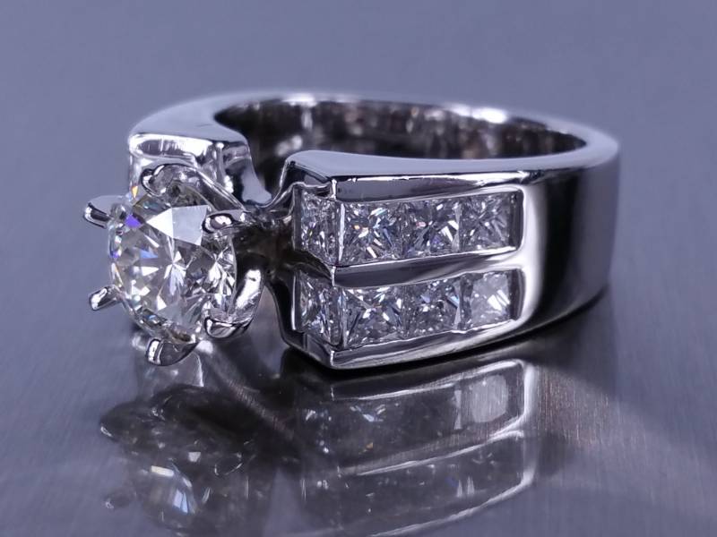 Gorgeous 3.02 CT Diamond Engagement Ring in 14k White Gold - $12999 Retail